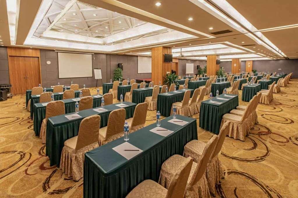 Quality Hotel Olympic Park Пекін Зручності фото